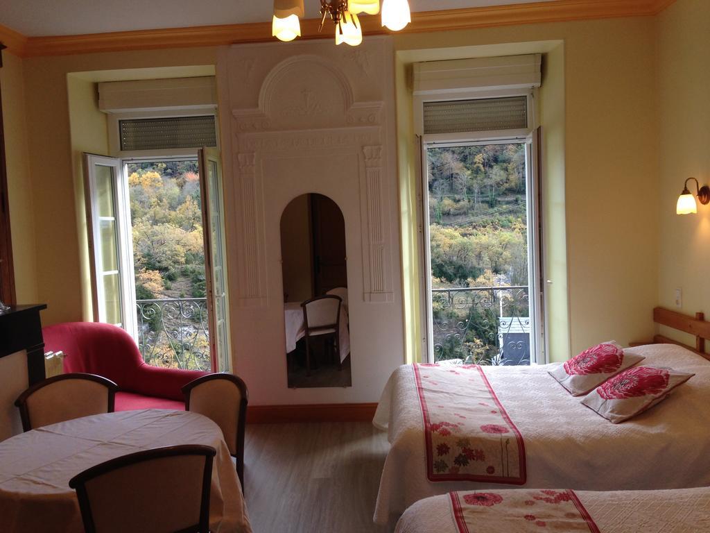 Hôtel Panoramic et des Bains Luz-Saint-Sauveur Chambre photo